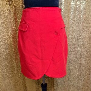Chic Scarlet Button-Detail Mini Skirt